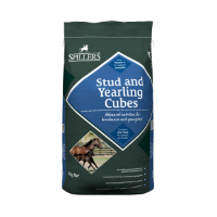 Spillers Stud Cubes         20kg